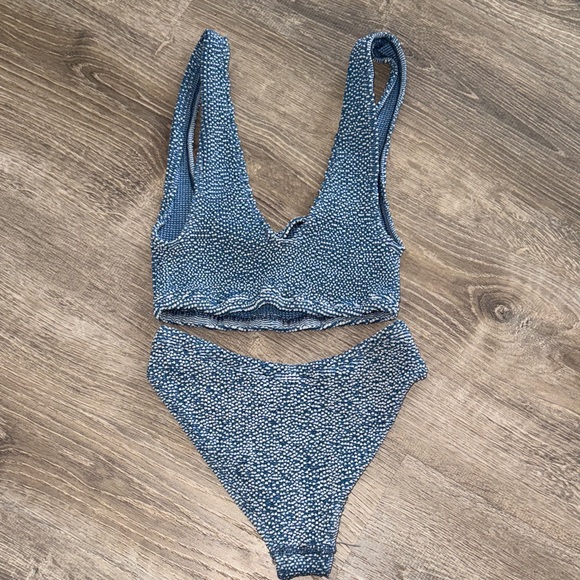 Mollusk Bikini Set - Picture 3 of 3